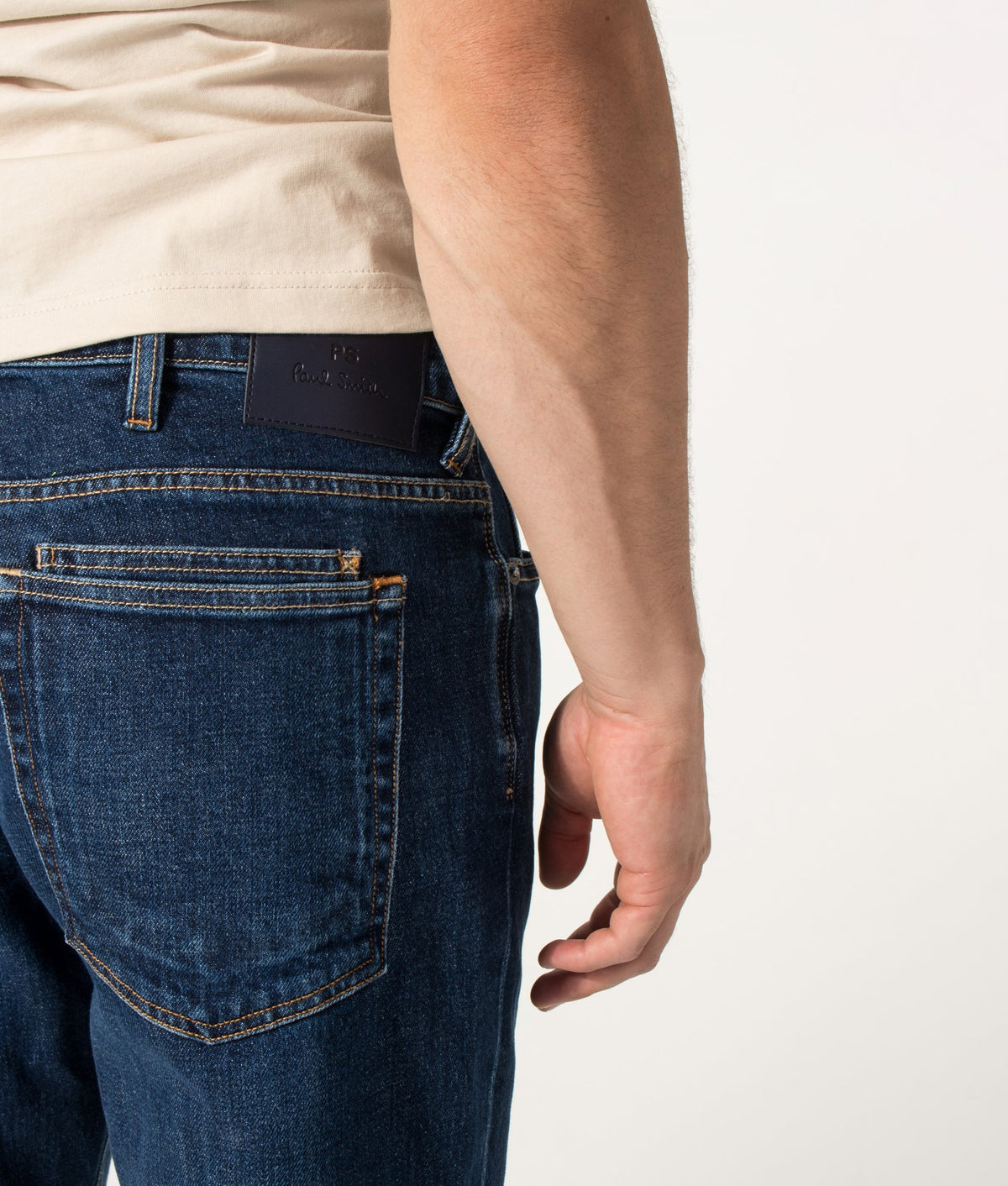 Relaxed Tapered Fit Jeans