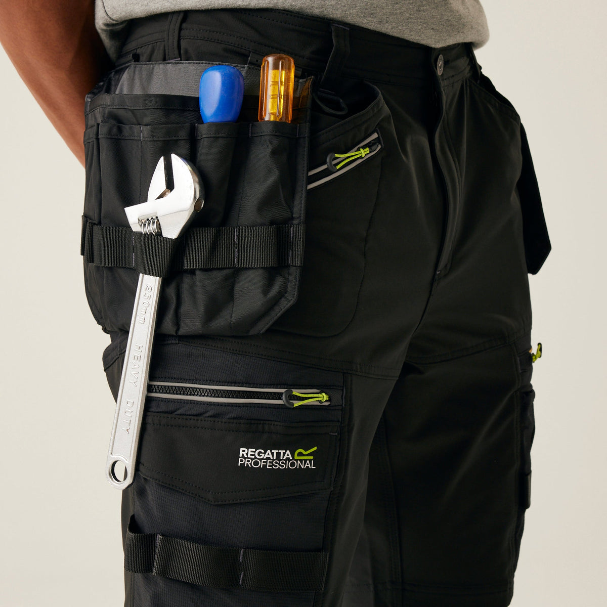 Regatta Infiltrate Detachable Holster Shorts